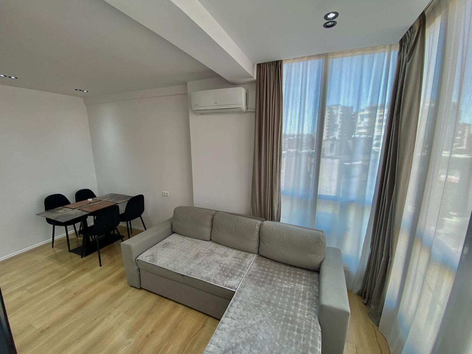 Mara Central Apartment 3 Tirana Esterno foto